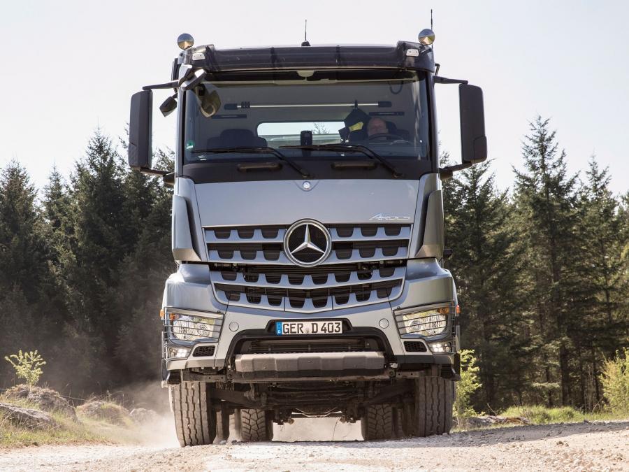  Mercedes-Benz Arocs 4145 SLT 2014 года  (фото 2 из 9)